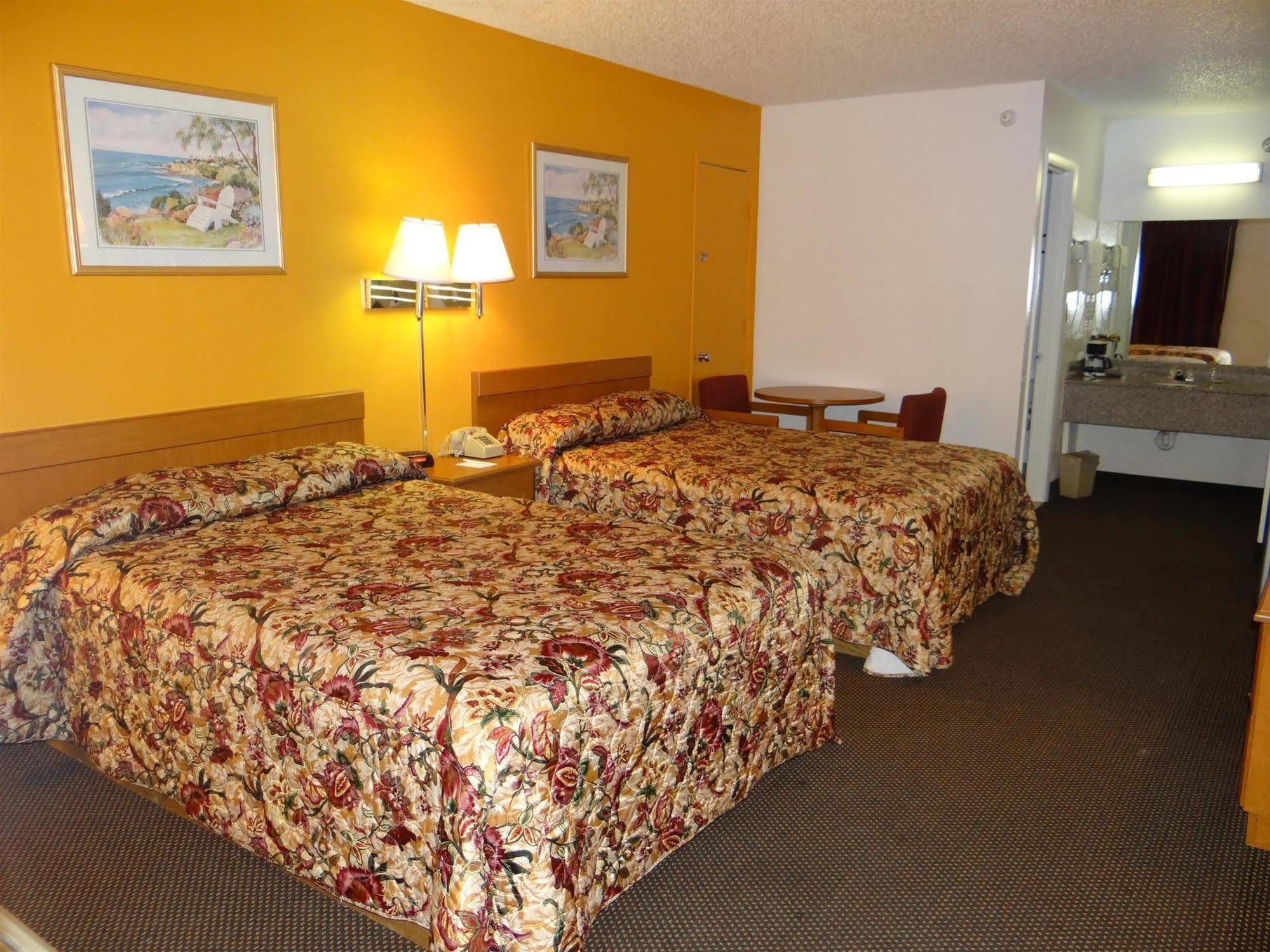 Magnuson Hotel בריידנטון מראה חיצוני תמונה