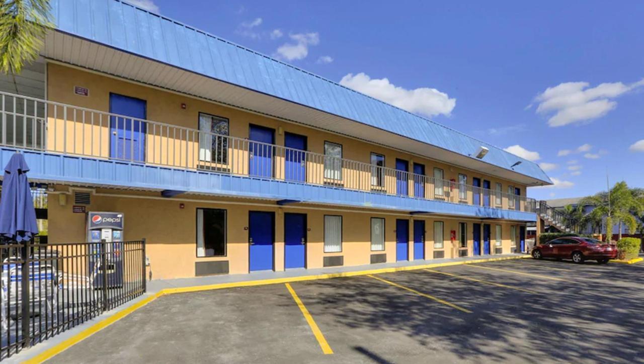 Magnuson Hotel בריידנטון מראה חיצוני תמונה